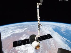 SpaceX, Dragon, Falcon 9, space, orbit, 8 December 2010, 25 May 2014