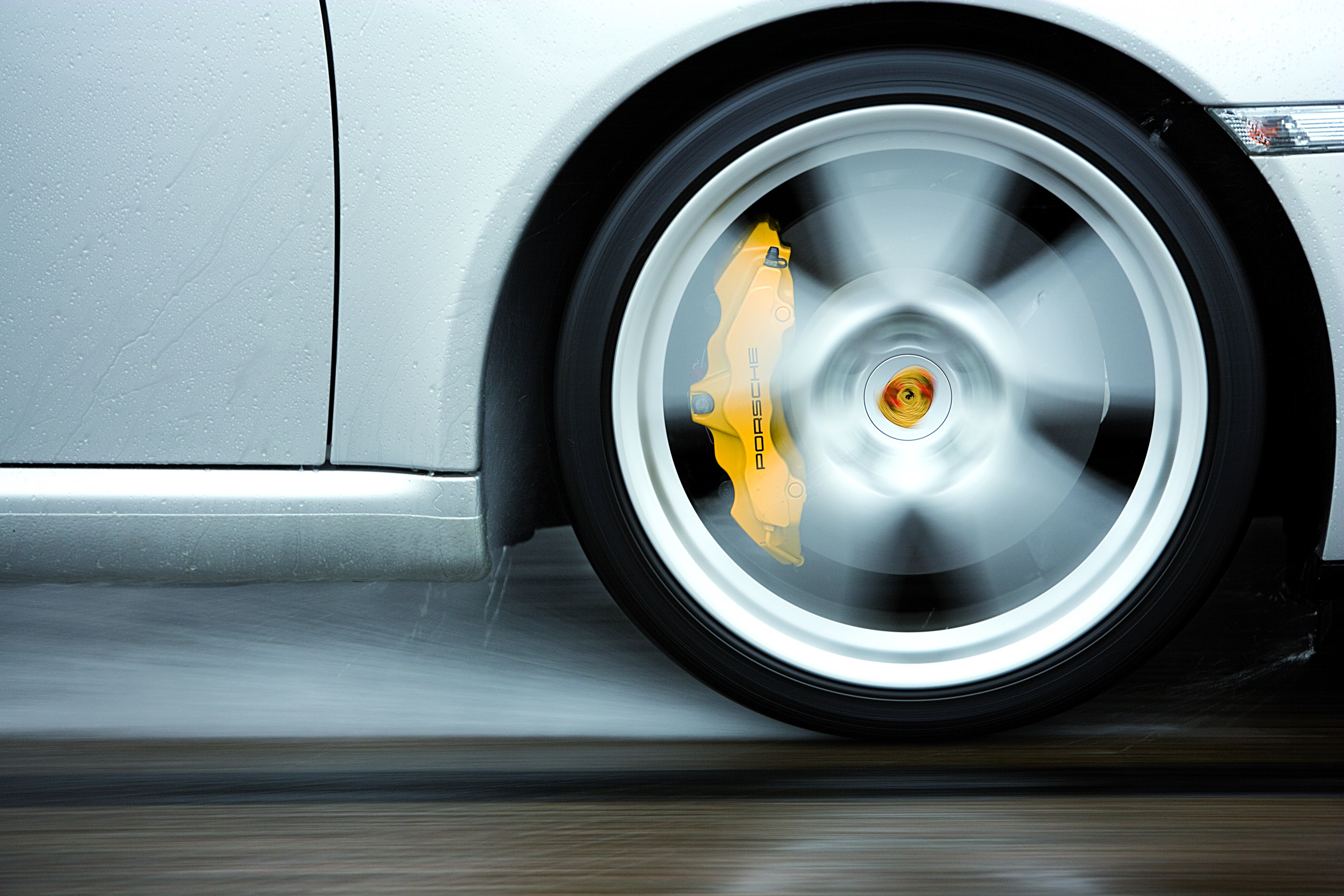 Why do car wheels look like they are spinning backwards at high speed? How It Works Magazine
