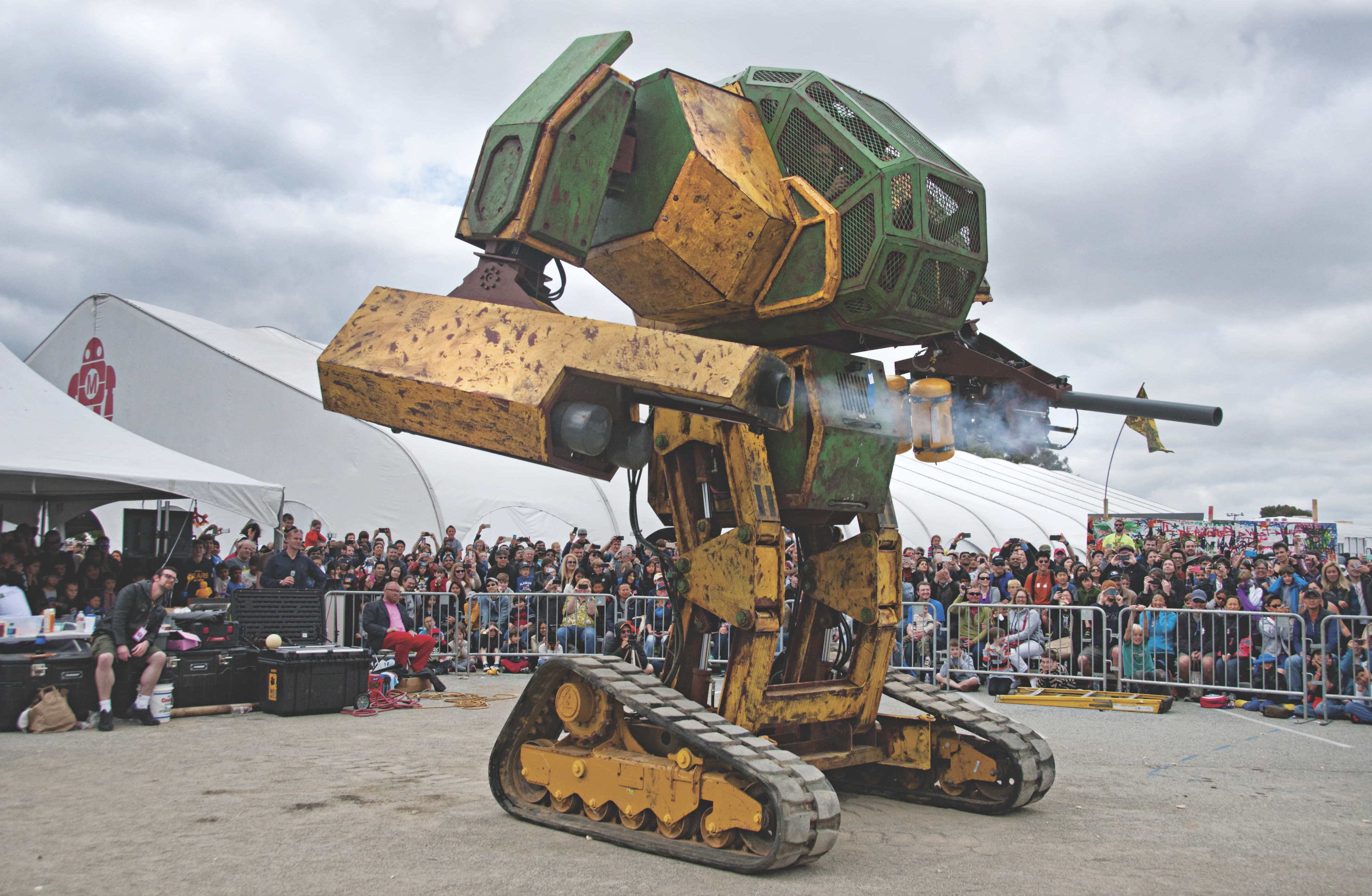 Про огромный робот. Робот Kuratas. Японский боевой робот Kuratas. Боевой робот Kuratas 2021. Megabot mk3.