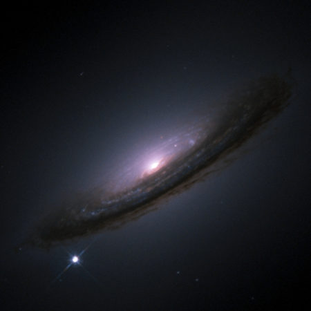White dwarves detonate supernovae